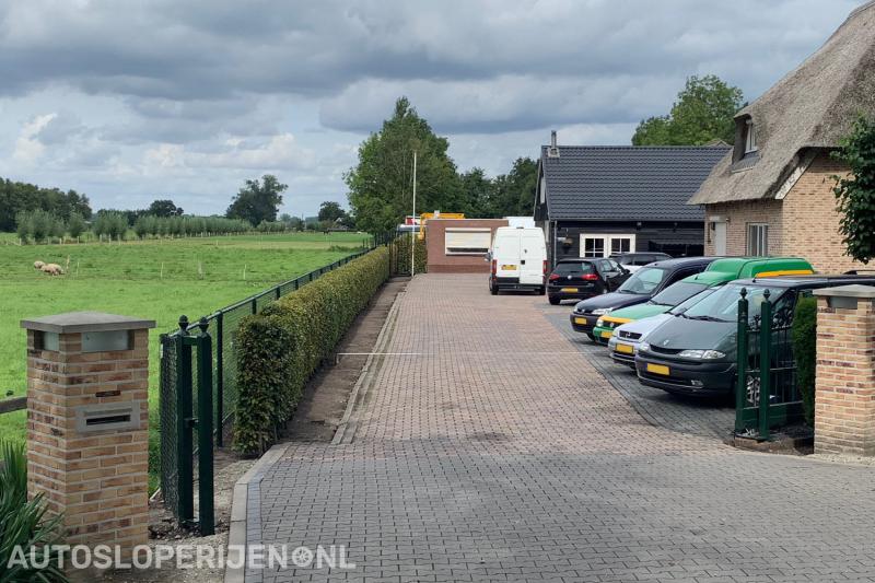 Autosloperij en bedrijfswagens H. van de Bunte