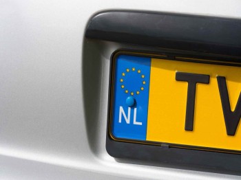 Mag je je kentekenplaten houden als je je auto laat slopen?