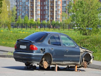 Auto zonder wielen, banden en/of velgen verkopen, kan dat?