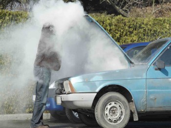 Auto met kapotte motor verkopen, mag dat?