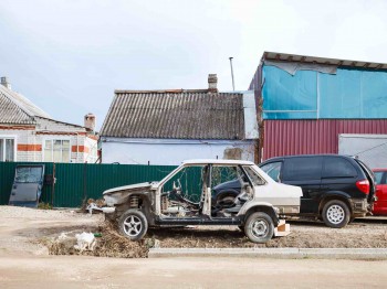 Zelf je auto demonteren en losse onderdelen verkopen, loont dat?